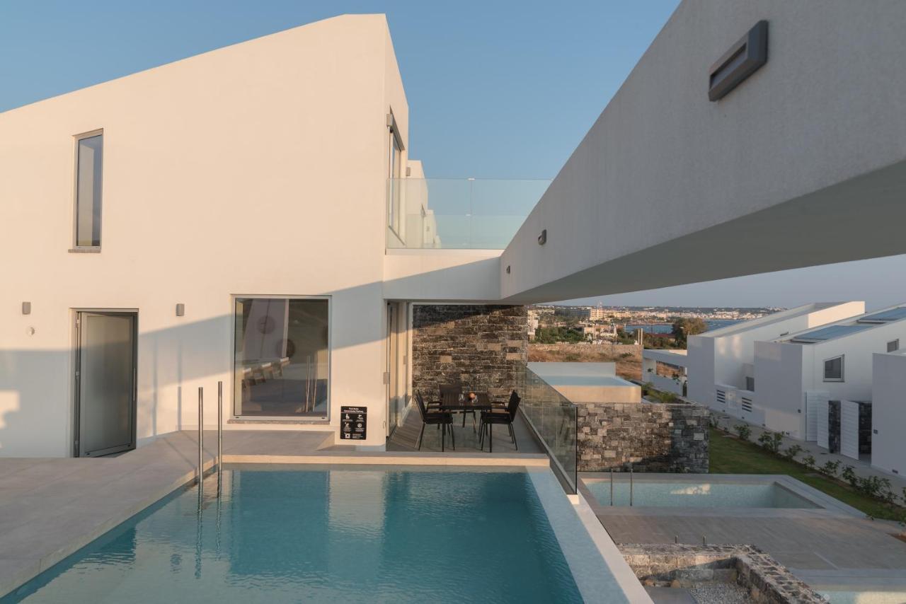 Villa Zen Luxury & Suites, By Thinkvilla Hersonissos (Crete)