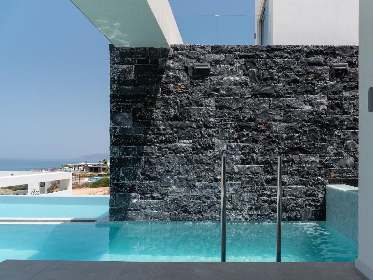 Zen Luxury & Suites, By Thinkvilla