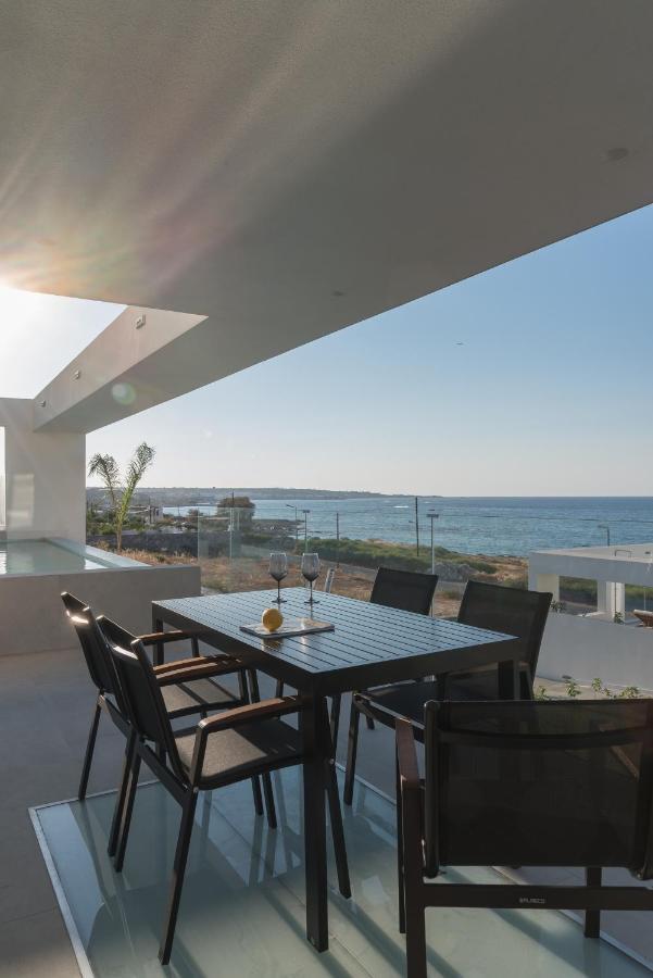 Zen Luxury & Suites, By Thinkvilla