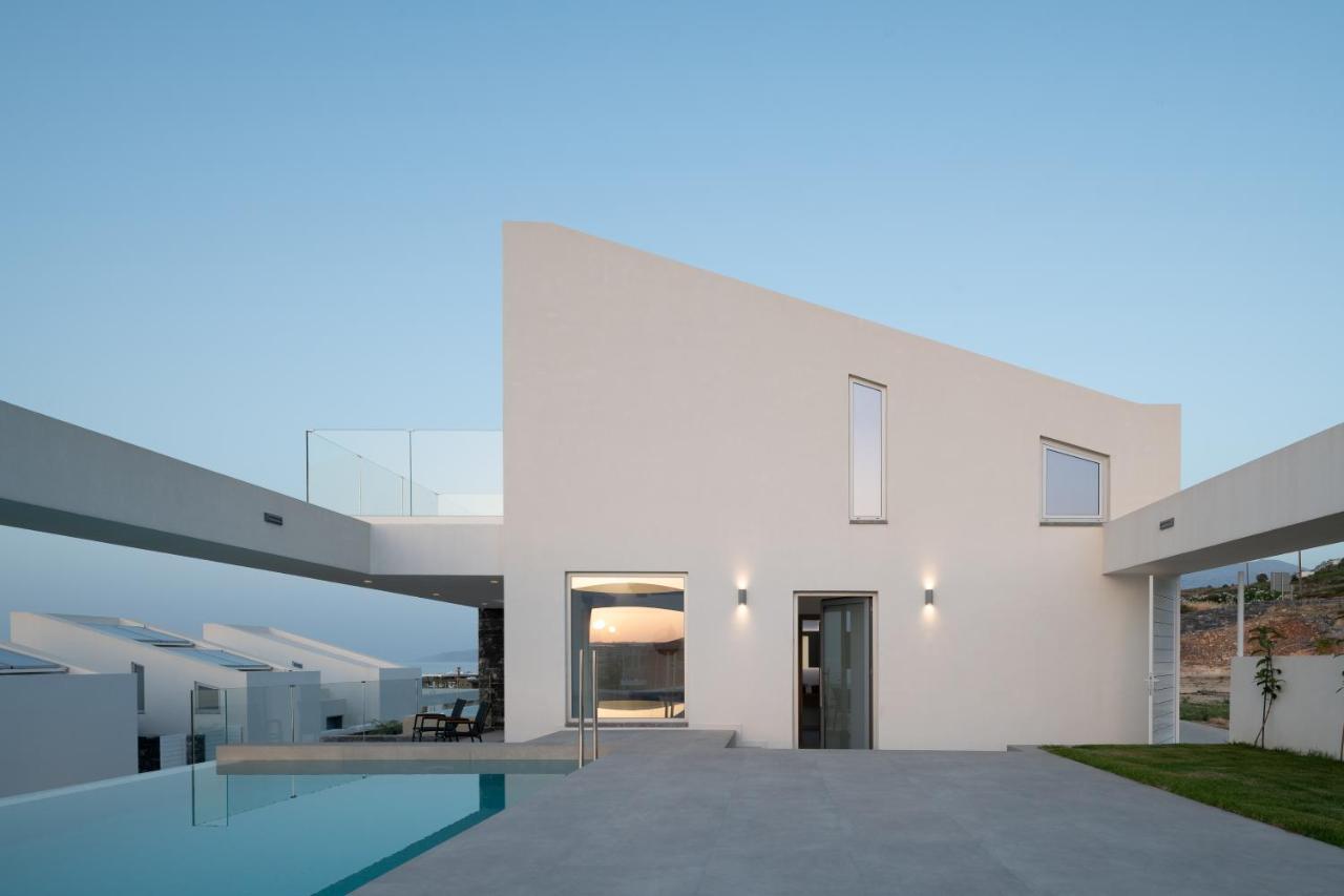 Zen Luxury & Suites, By Thinkvilla Villa *